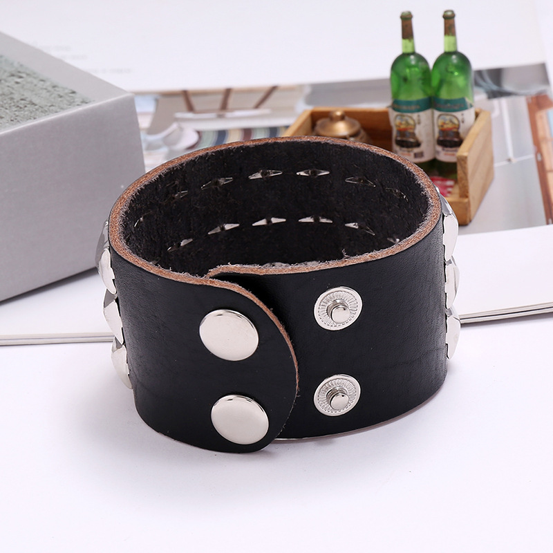 남성용 힙합 펑크 3줄 사각 리벳 바이커 팔찌 - 손목 - Men Accessories Pk 리뷰 및 가격